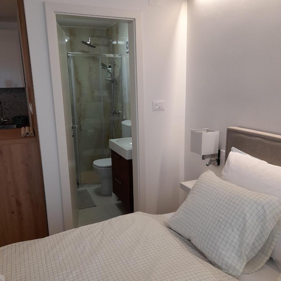 Studio Apartman Four Pearls Karlovac Exterior foto